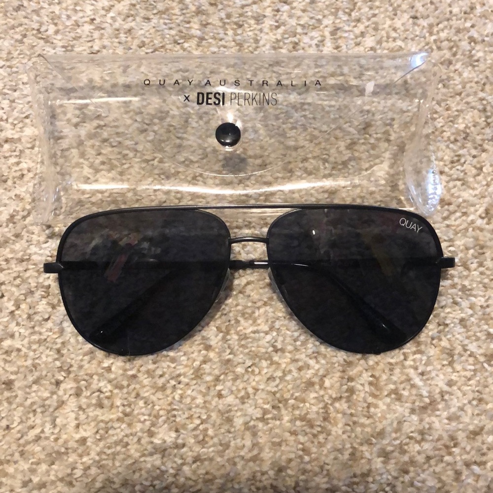 Black aviator desi Perkins quay sunnies